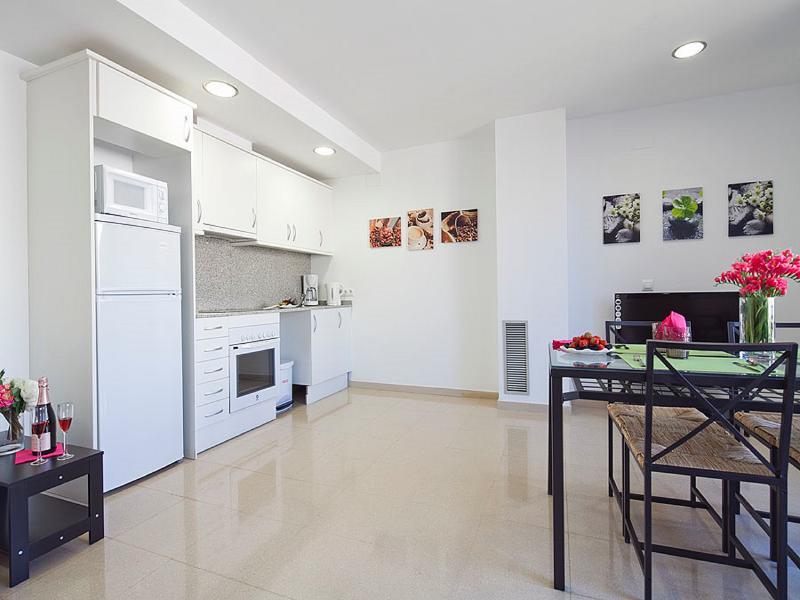Charm Paralel Hotel 2*