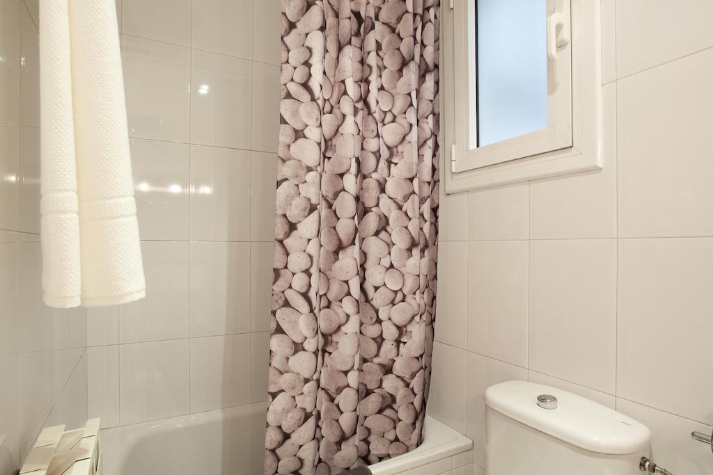 Lovely In Sagrada Familia Apartamento *