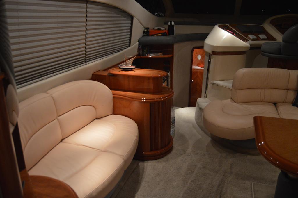 Hotel en barco La Gavina Boat Barcelona
