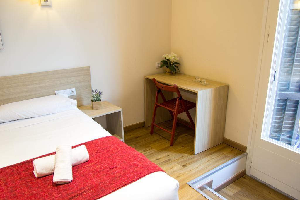 Guest house Travel Barcelona