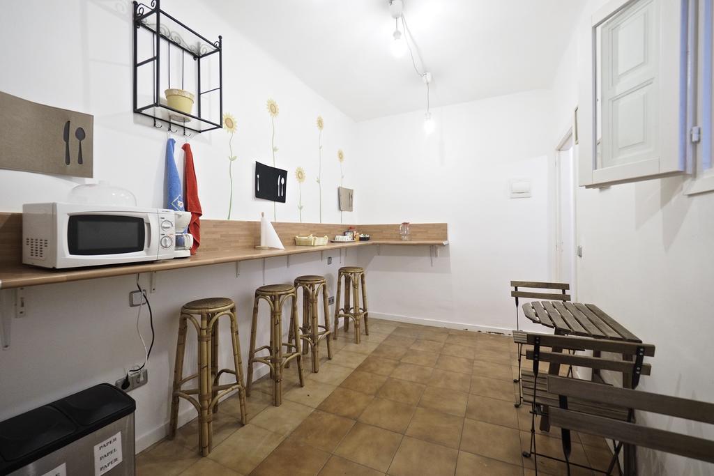 Pensión Monrooms