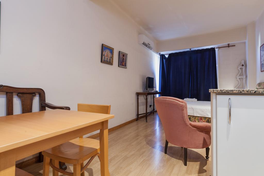 Apartamento Flateli Granados *