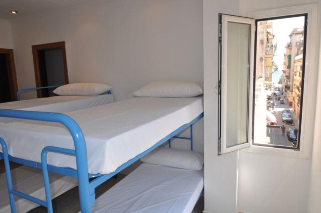 Hotel Bedcelona Club & 2*
