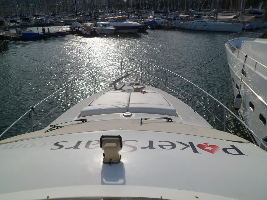 Hotel en barco La Gavina Boat Barcelona