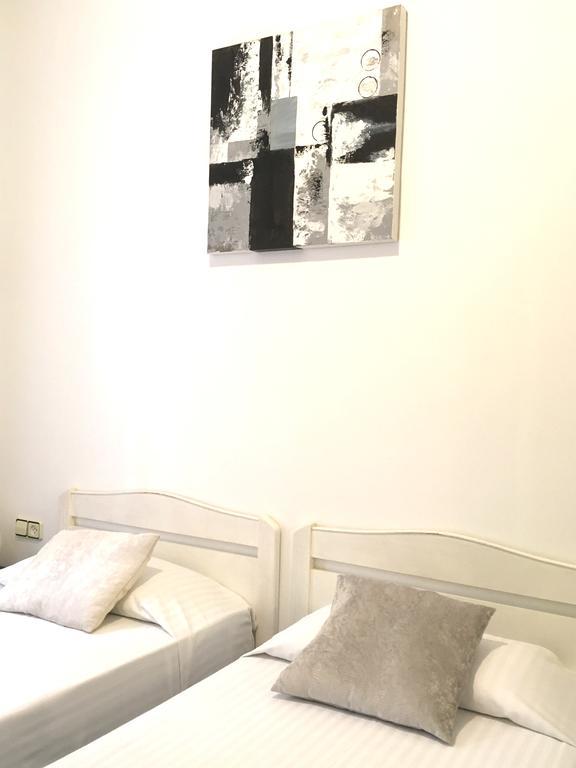 Guest house La Palmera Barcelona