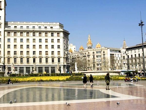 Izaila Plaza Catalunya 3*