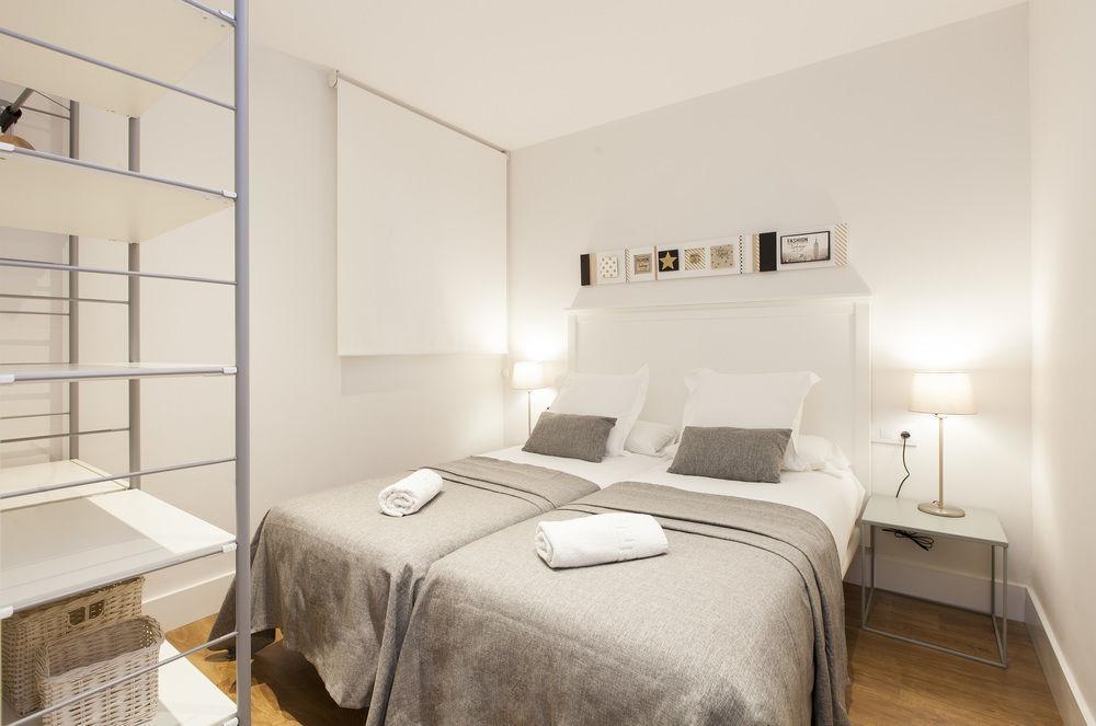 Aspasios Urquinaona Design Apartamento *