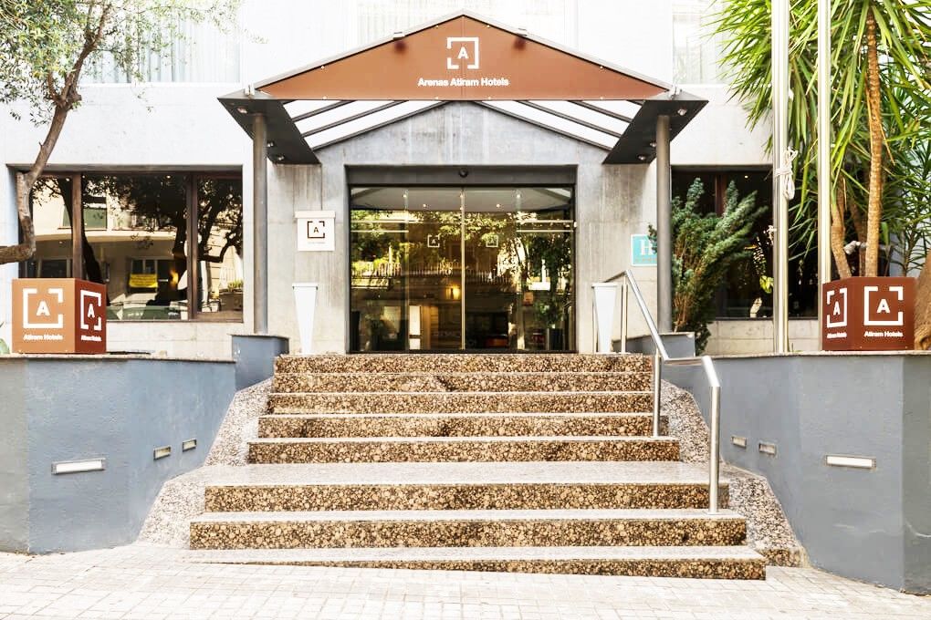 Hotel Tres Torres Atiram 3*