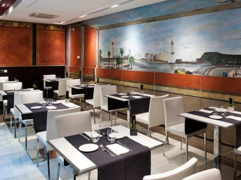 Catalonia Port 4*