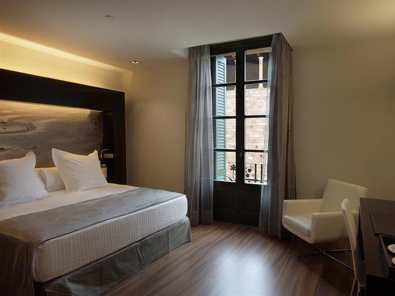 Catalonia Catedral Hotel