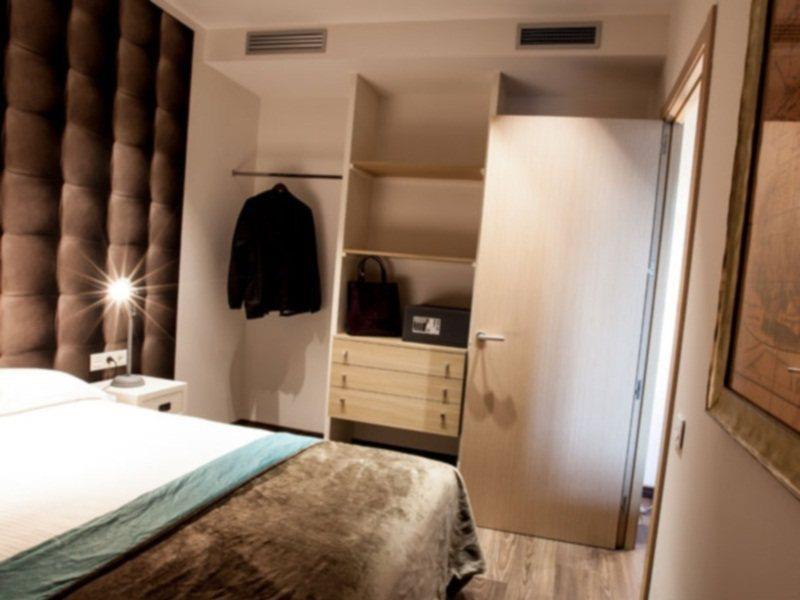 Cosmo Consell De Cent - Plaza Universitat Apartamento Barcelona