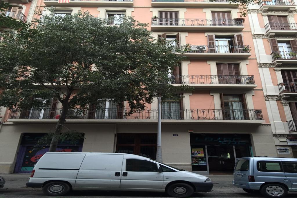 Apartamento Gran Via Borrell Flat *