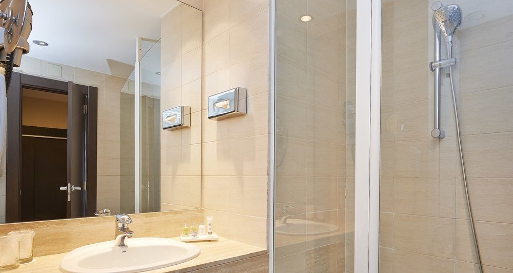 Hotel Nh Les Corts Barcelona