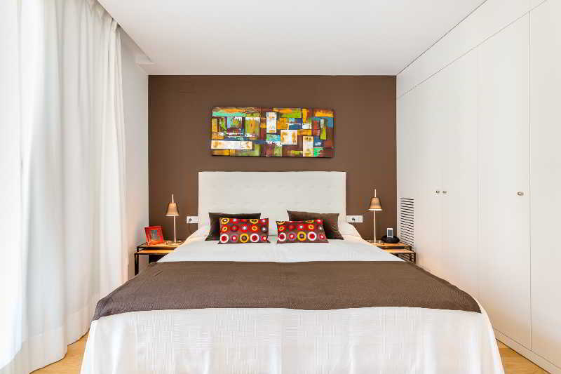 Urban District - Rambla & Pool