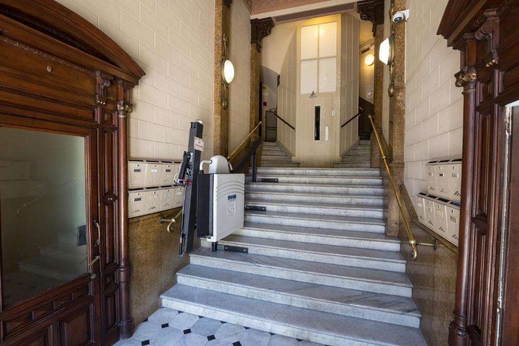 Hostalin Gran Via 3* Barcelona