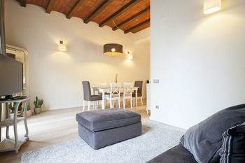 Sleep Urgell By Apartamento