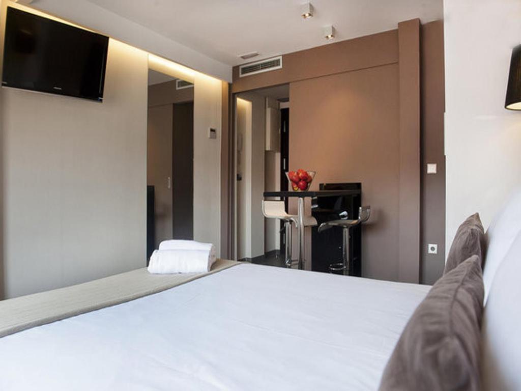 Fifteen Apartahotel 2*