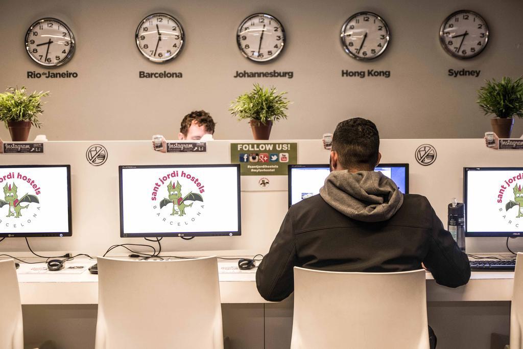 Hostal Sant Jordi Sagrada Familia Barcelona