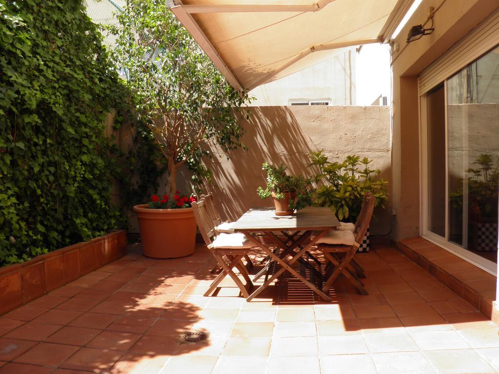 Suitur Courtyard *