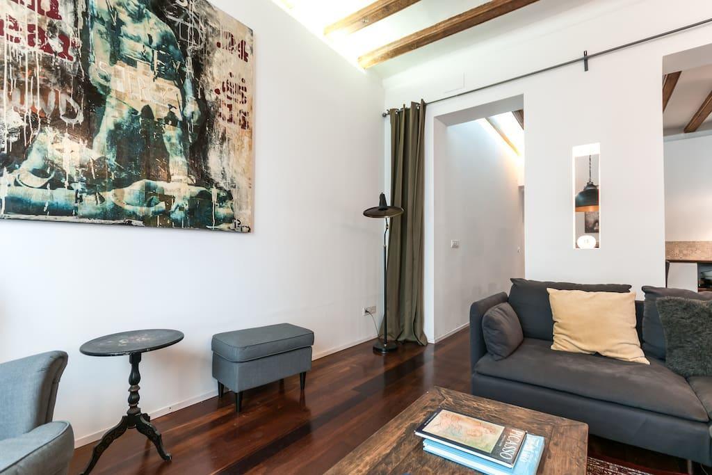 3 Bedroom Near Las Ramblas Barcelona