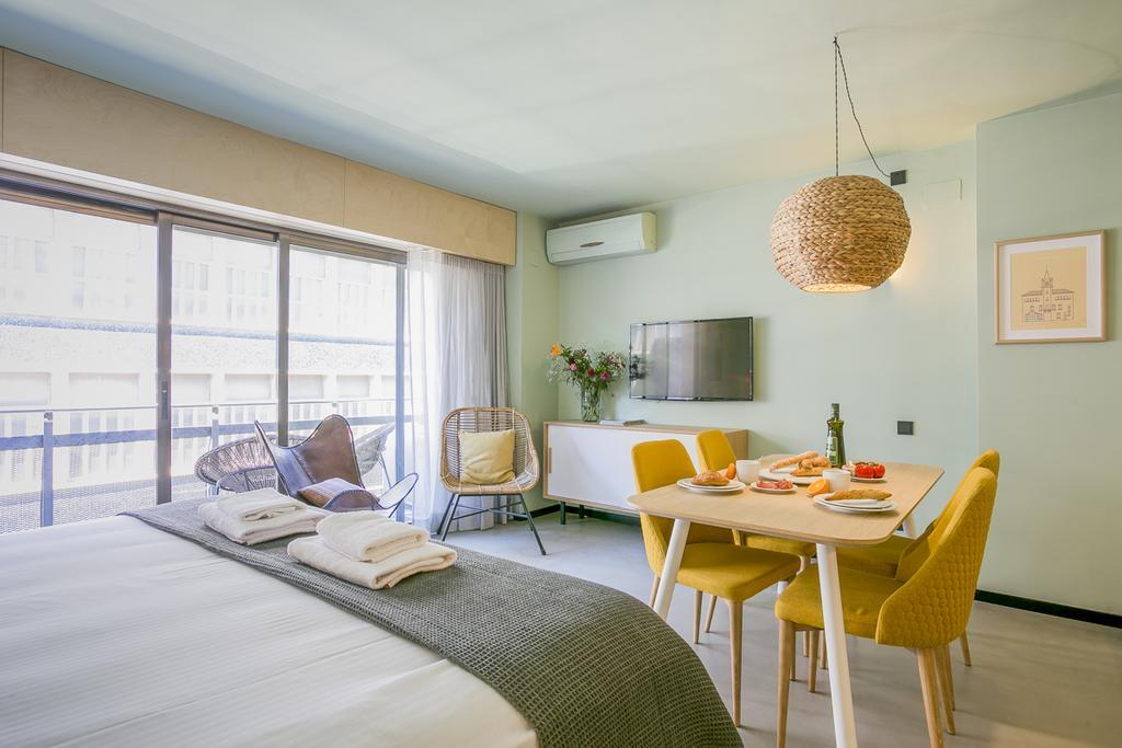 Yays Sagrera Boutique Apartamento *