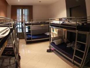 Hostal Alternative Creative Youth Barcelona