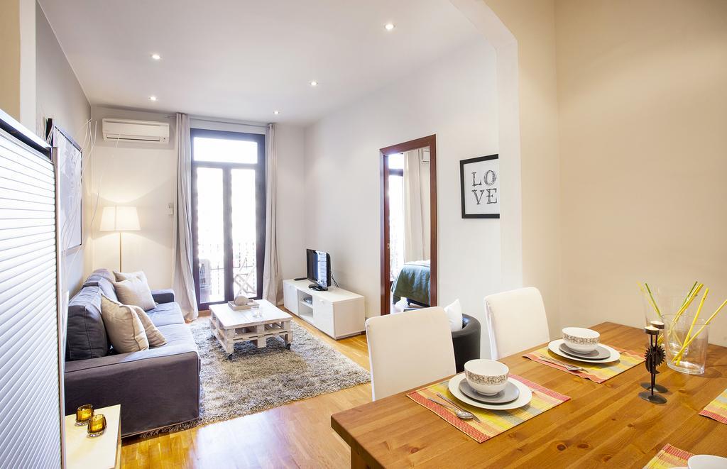 Barcelona&home Deco Viladomat Apartamento