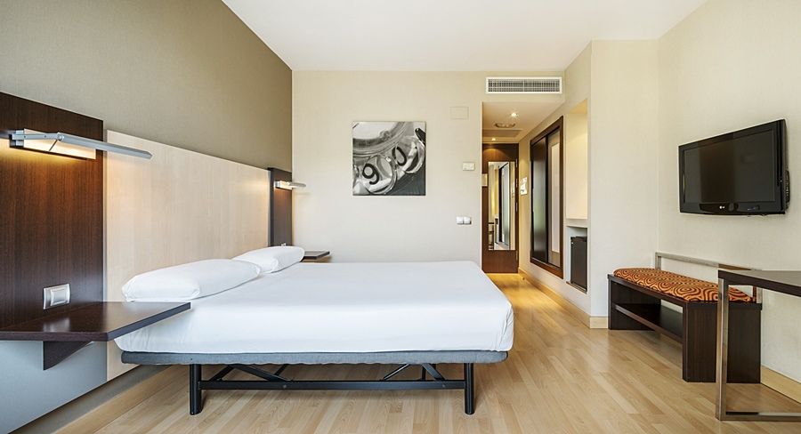 Hotel Ilunion Auditori 3*