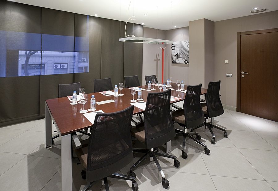 Hotel Ilunion Auditori 3*