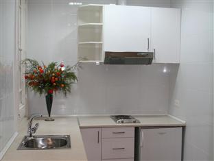 Bcnstop Parc Güell Apartahotel 3*