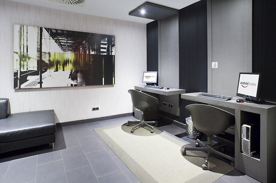 Ilunion Almirante Hotel