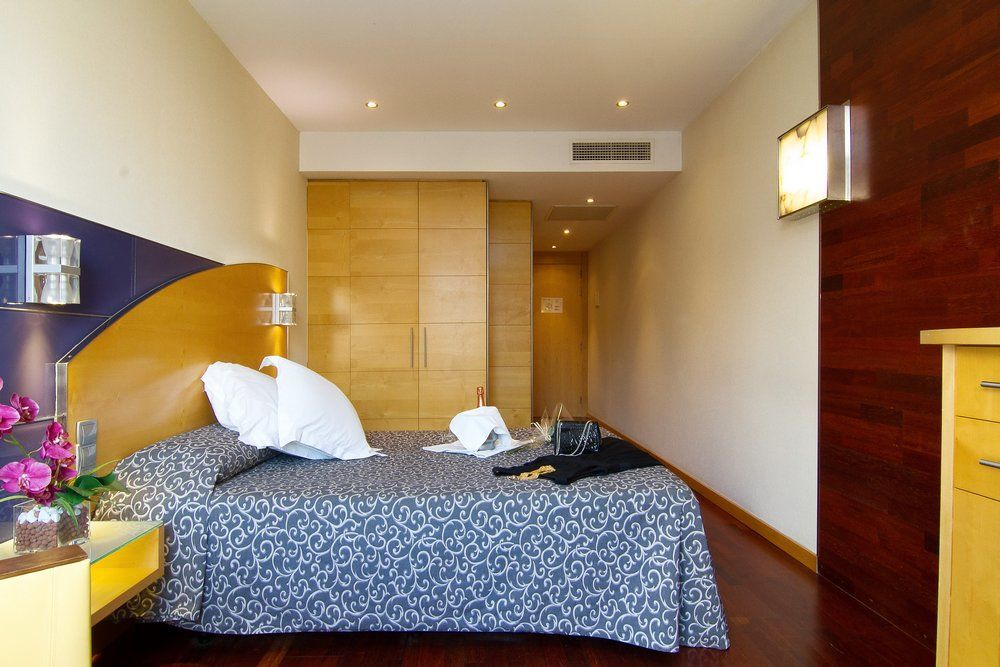 Hotel Sansi Diputació 4*