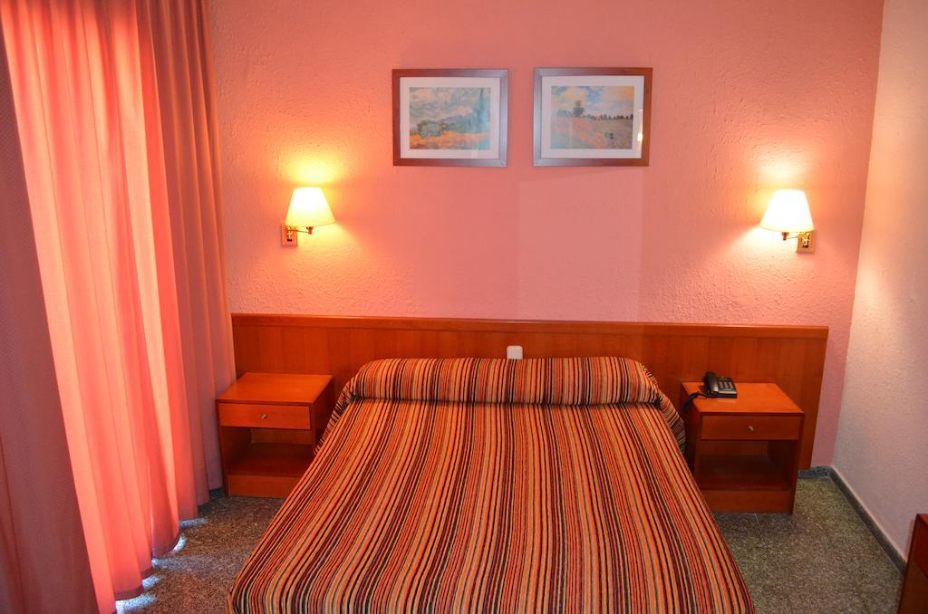 Cuatro Naciones Hotel