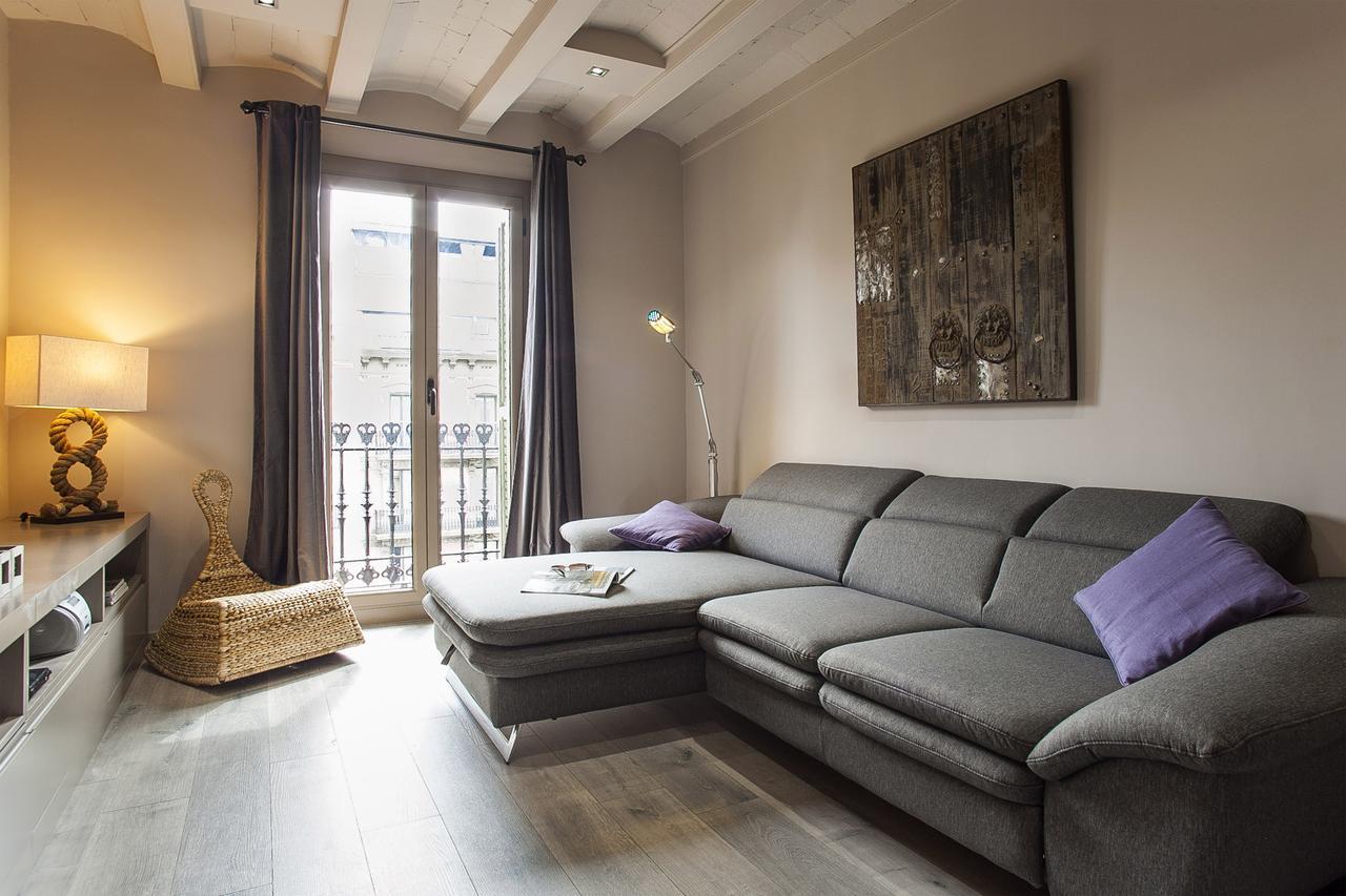 Elegant Eixample Nicely Decorated Apartment Barcelona