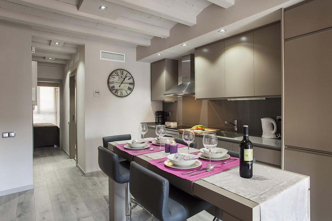 Elegant Eixample Nicely Decorated Apartment