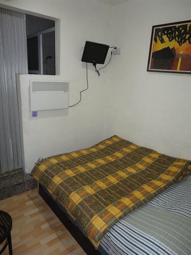 Hostel Station *