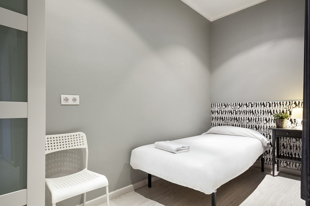 Hotel Dingdong Fira Barcelona