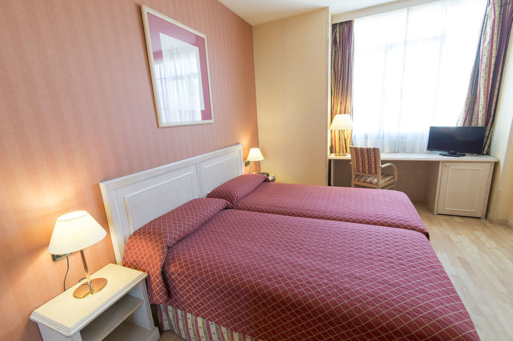 Sunotel Central Hotel 4*
