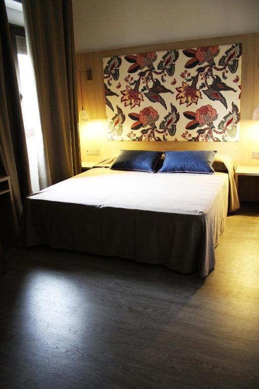 Hotel Ginebra *