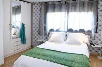 Feelathome Marquet * Barcelona