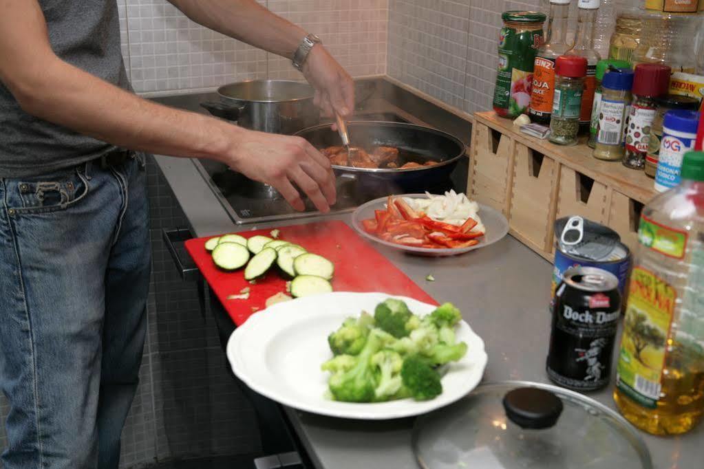 Hostal Hellobcn Youth Barcelona