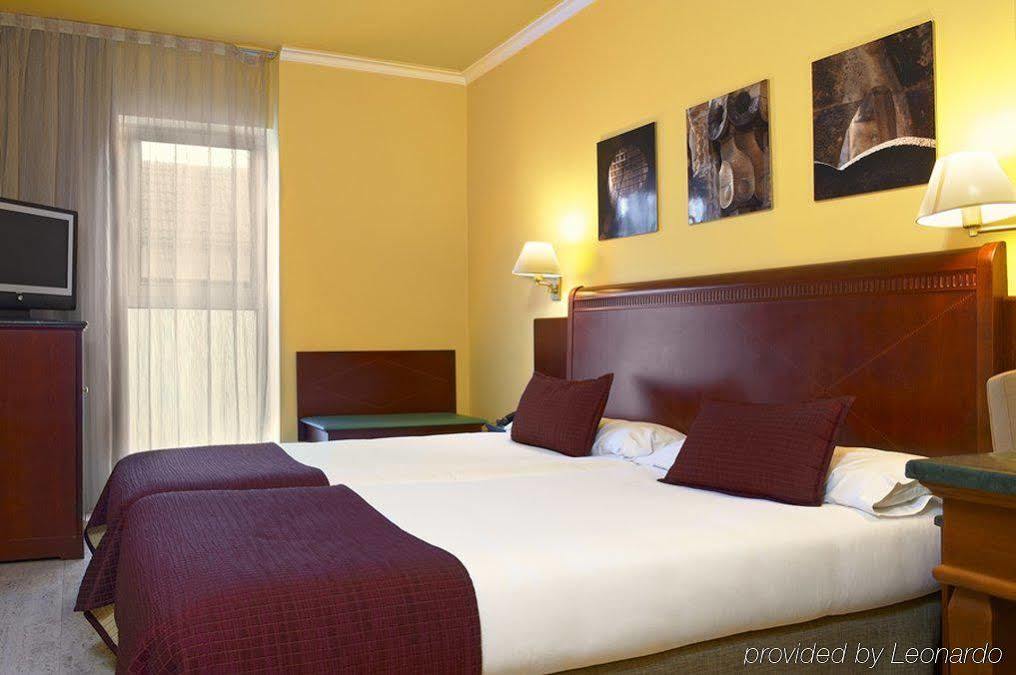 Exe Mitre Hotel 3*