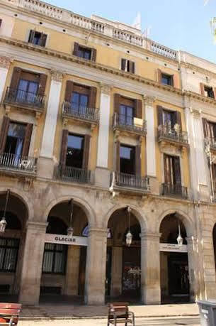 Pensión Villanueva 2*