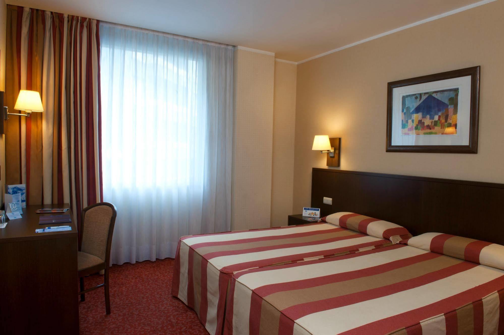 Leonardo Gran Via Hotel 3*