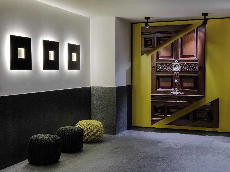 H10 Urquinaona Plaza Hotel 4*