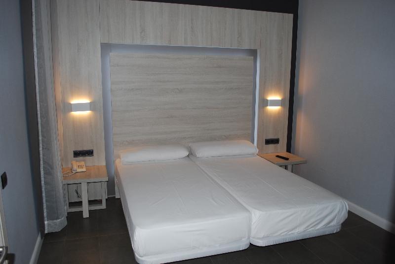Guest house Plaza Goya 2*