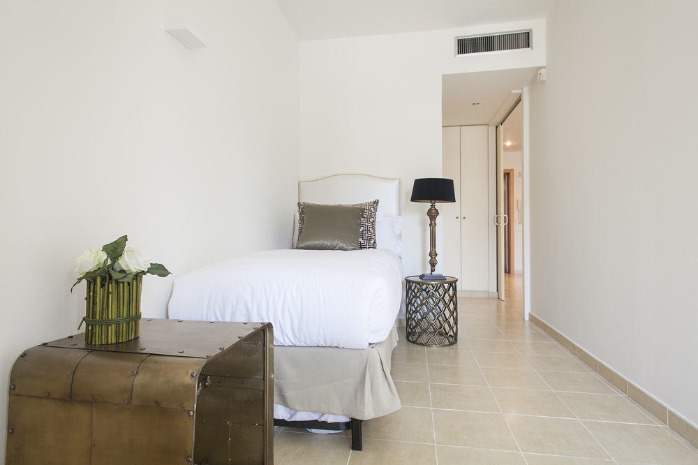 Aparthotel Splendom Pau Claris 4*
