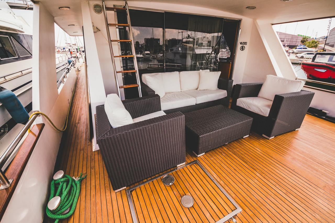 Hotel en barco Motor Yacht Boatel *