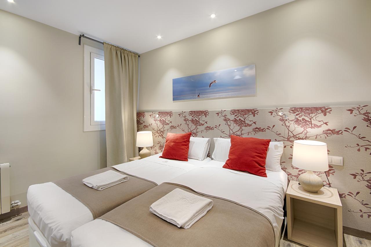 Apartment Eixample Building By Mercedes Heritage *