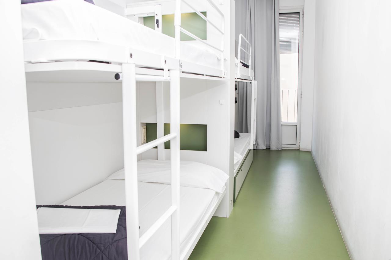 Sant Jordi Rock Palace Hostel *